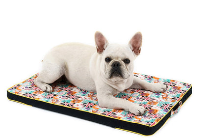 Cama para perro de lona gruesa con estampado de mascotas.